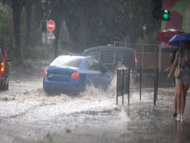 Defesa Civil de SP emite alerta para Baixada Santista e Capital