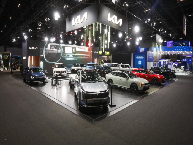 Diferente das que recuaram, Kia leva 8 lançamentos ao Salão de SP