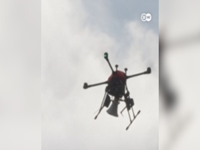 Drones com latidos são usados para afastar ursos de vilarejos