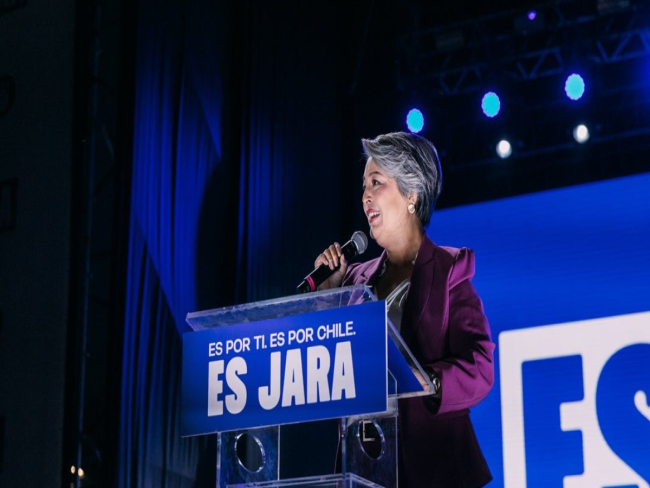 Eleições no Chile: esquerda lidera e enfrenta direita no 2º turno