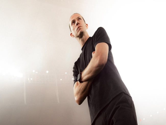 Filipe Luís comenta titularidade de João Victor: