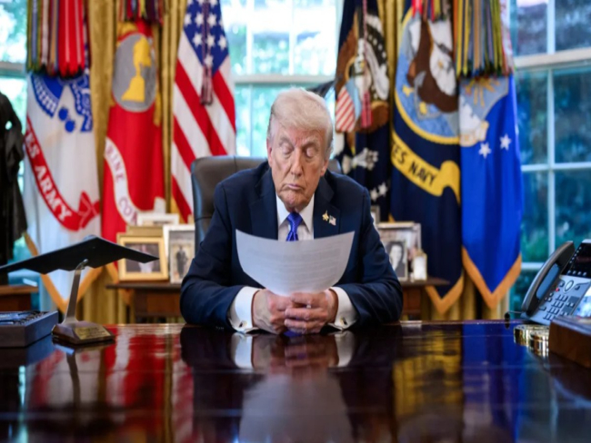 Trump encerra paralisação mais longa do governo dos EUA