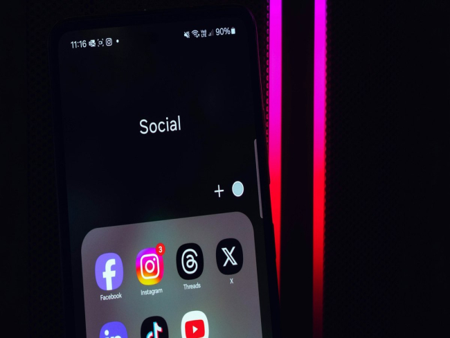 Caiu? Rede X fica fora do ar na manhã desta terça feira (18)