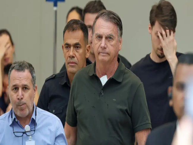 Bolsonaro pede para receber Nikolas Ferreira e Moraes autoriza