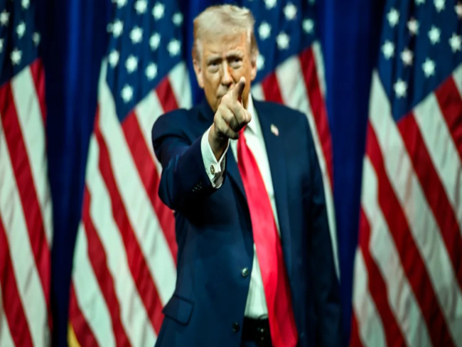 Trump anuncia tarifa a países europeus por impasse da Groenlândia