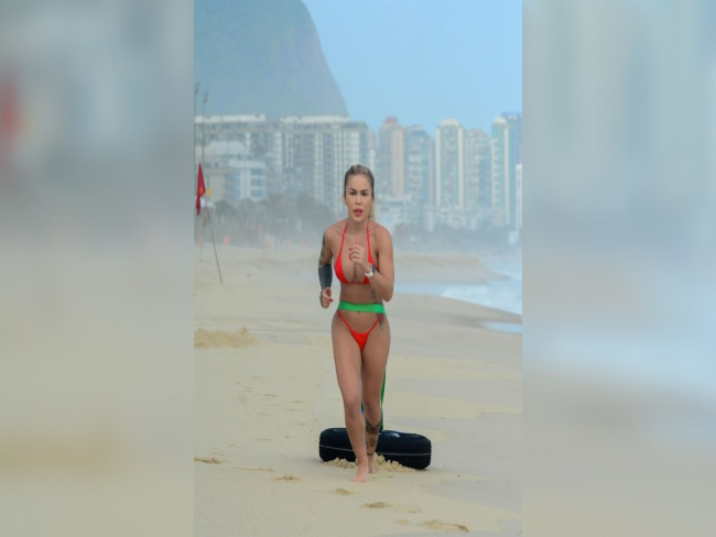 Musa aposta em treino com pneus para encarar desfile na Sapucaí