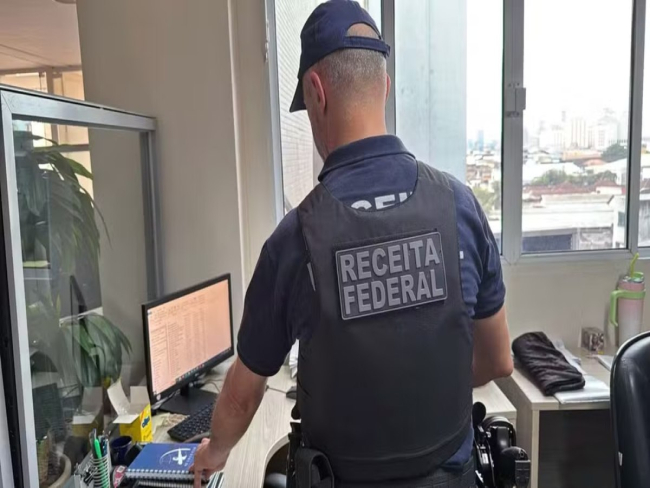 Presidente de associação de auditores fiscais depõe à PF