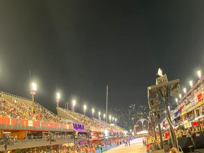 Veja como foi o 2º dia de desfiles das escolas de samba do Rio