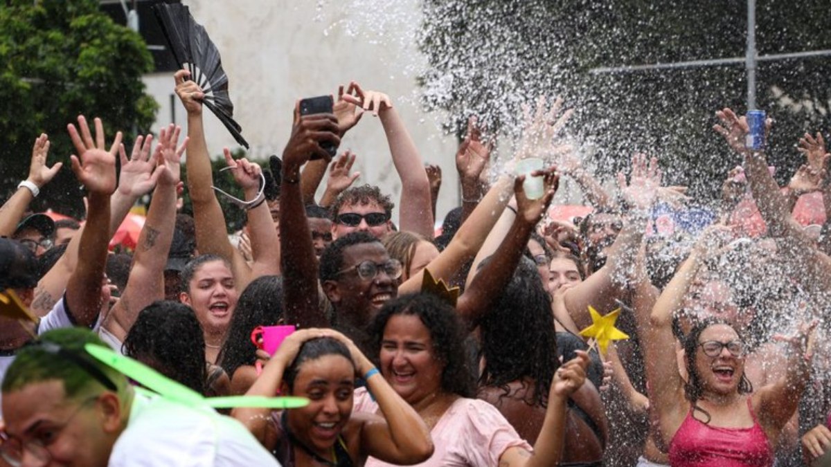 Carnaval 2026: como proteger seu celular de furtos e golpes