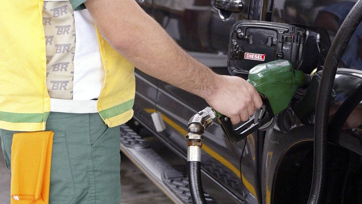 Decisão sobre a proposta de subsídio ao diesel importado é adiada