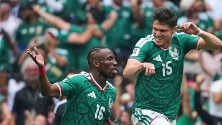 México bate África do Sul na abertura da Copa