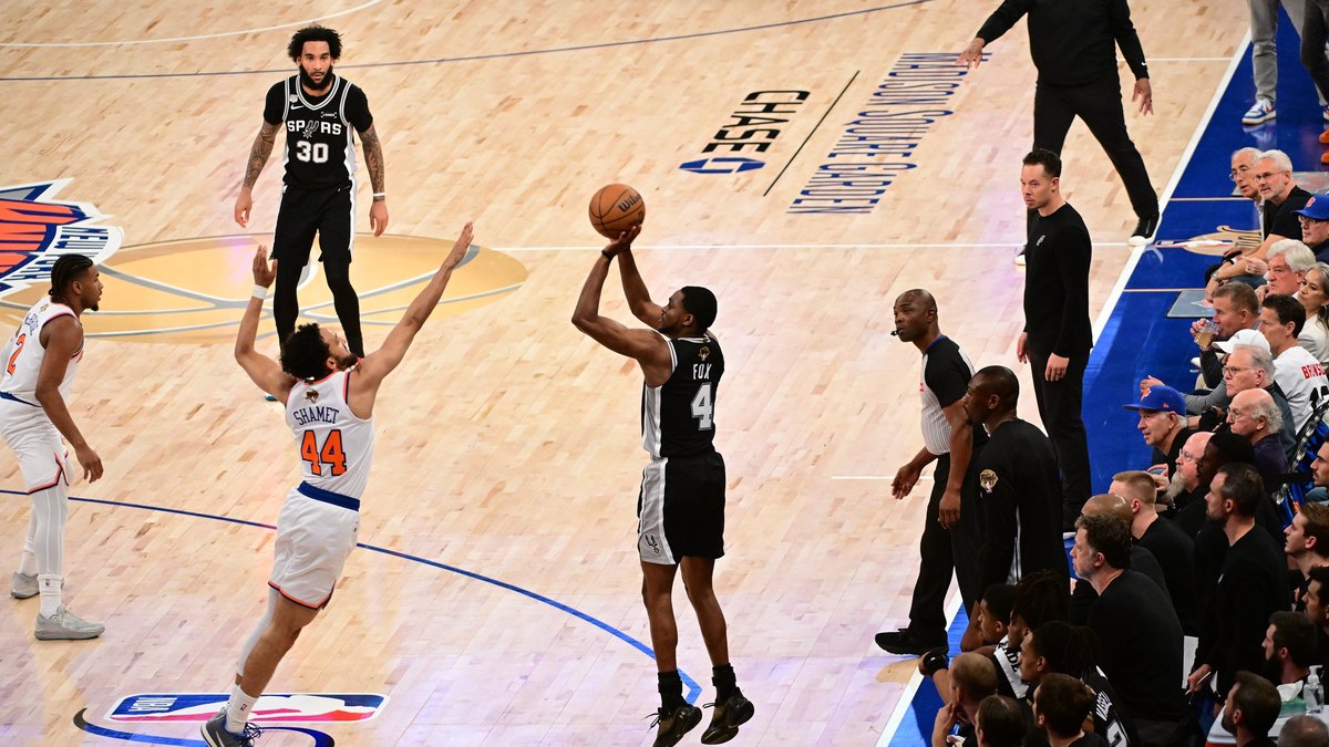 NBA: com maior virada da história das finais, Knicks batem Spurs