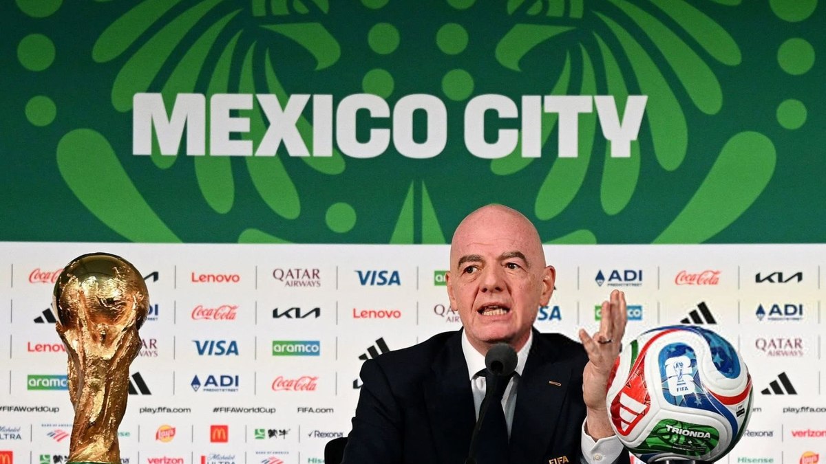 Presidente da FIFA minimiza caso do árbitro barrado pelos EUA