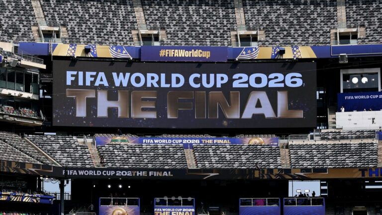 Espanha e Argentina se enfrentam pela taça da Copa do Mundo; siga