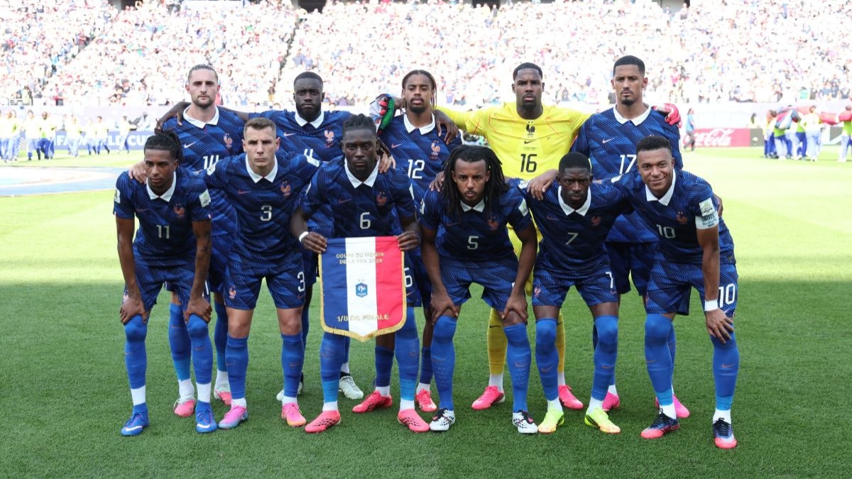 França e Marrocos duelam pelas quartas de final da Copa; siga