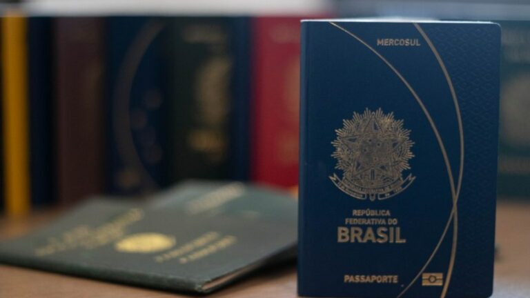 Itamaraty reduz a emissão de passaportes no exterior