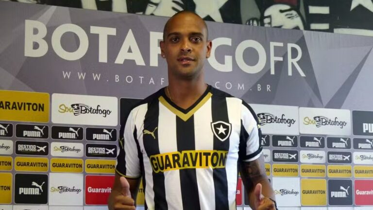 Jogador ex Botafogo morre em queda de muro durante ventania no RJ