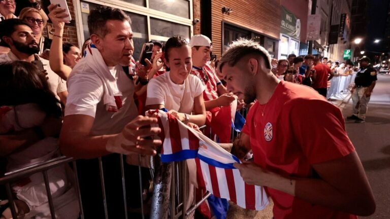 Paraguai e França fazem reencontro histórico na Copa; acompanhe