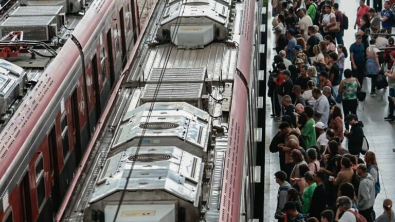 Após acordo, ferroviários decidem encerrar greve na CPTM