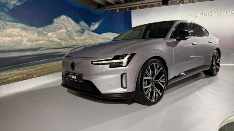 Volvo ES90 chega ao Brasil por R$ 659.950