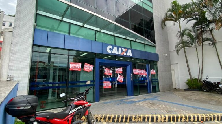 Bancários rejeitam proposta da Caixa e greve continua
