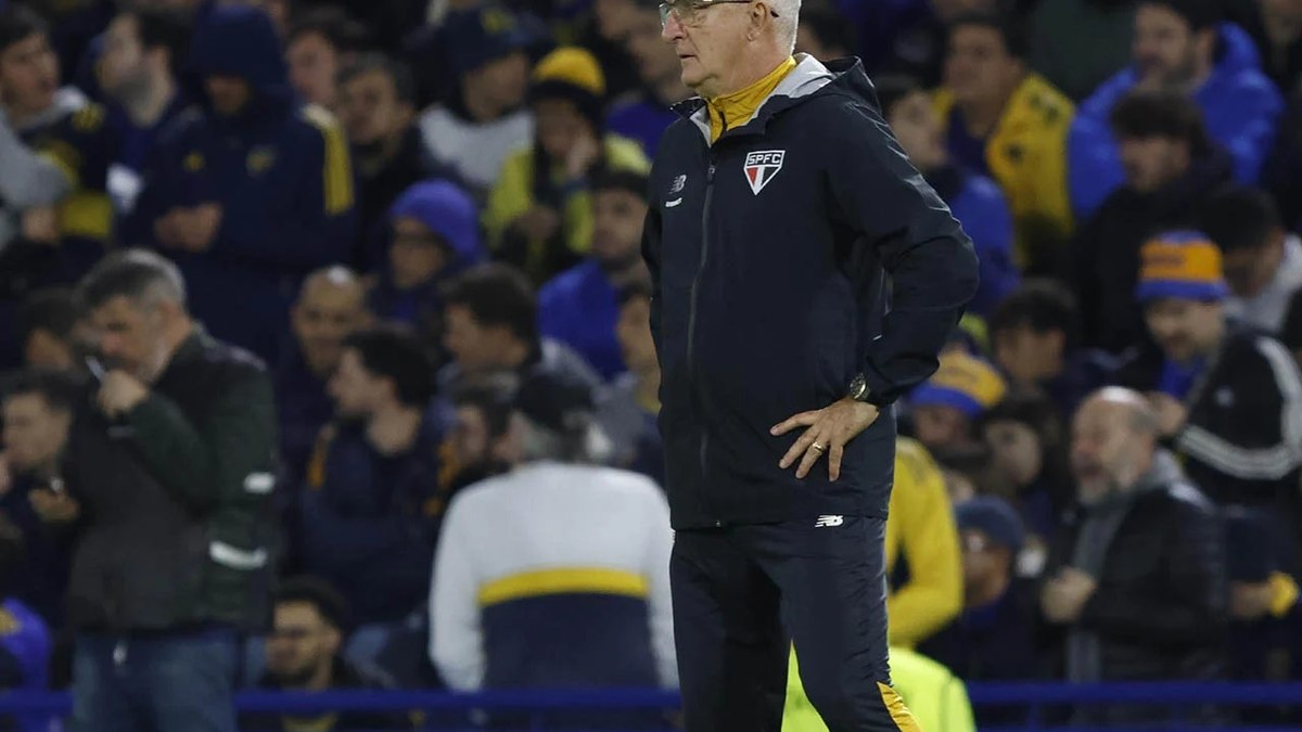 Dorival detona atuação do São Paulo em eliminação: “Um espanto”