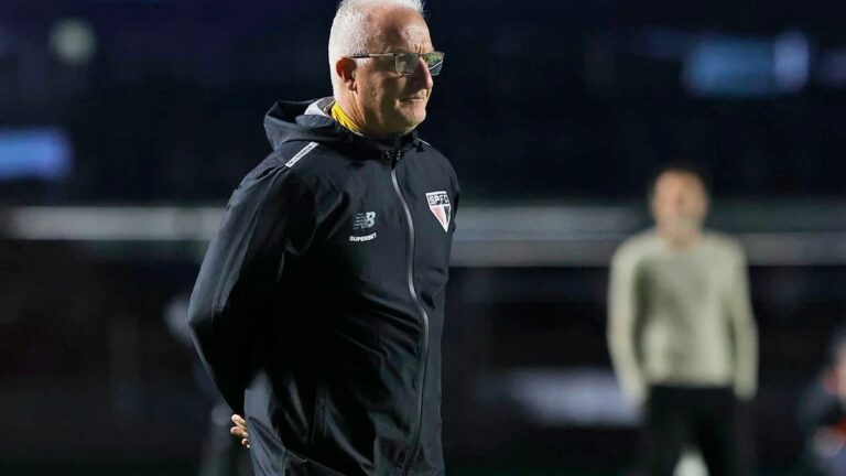 Dorival e a declaração sobre a torcida: “Lamento. Tenho que assumir”