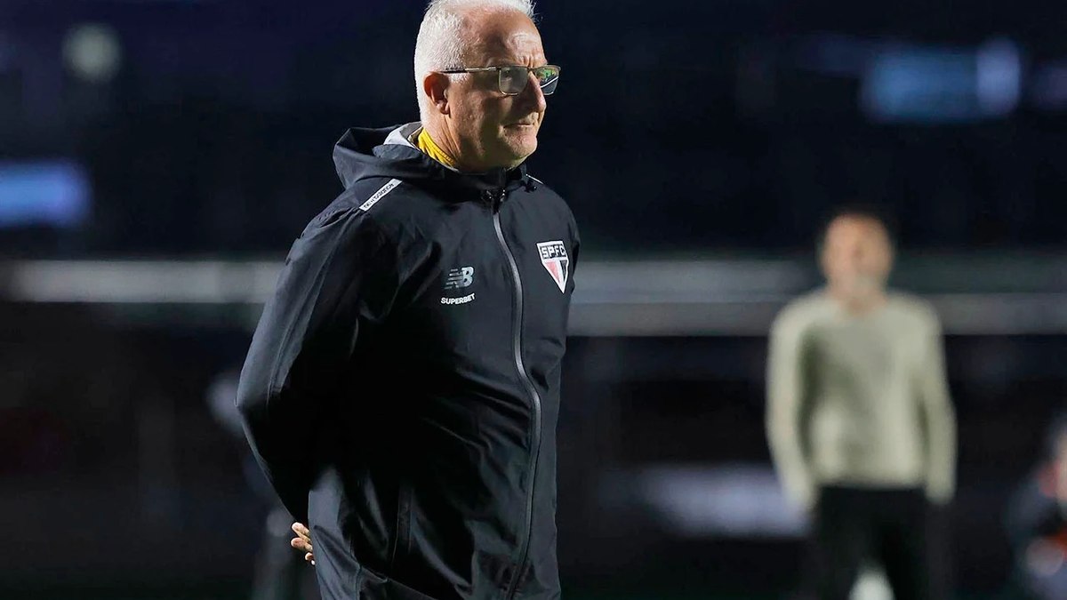 Dorival e a declaração sobre a torcida: “Lamento. Tenho que assumir”