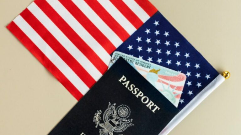 Dupla cidadania: brasileiros podem usar passaporte americano