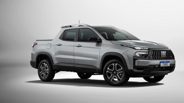 Fiat Toro ganha sistema híbrido para encarar rivais