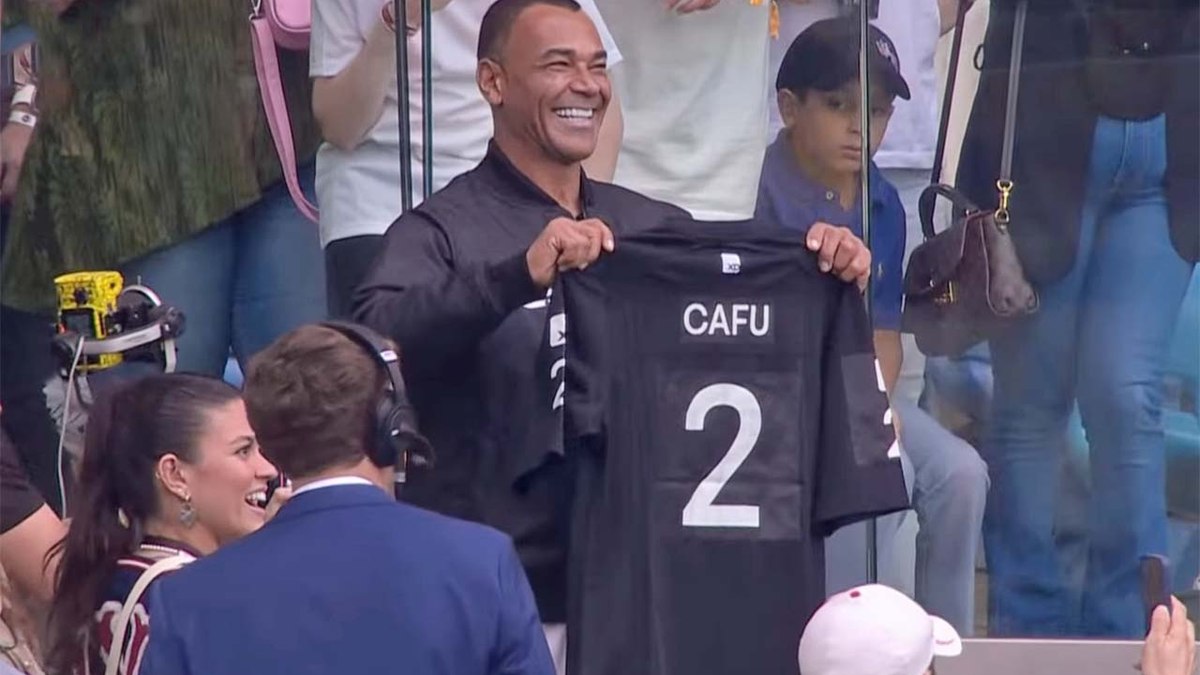 Neymar, Cafu, atletas e celebridades marcam presença em jogo da NFL