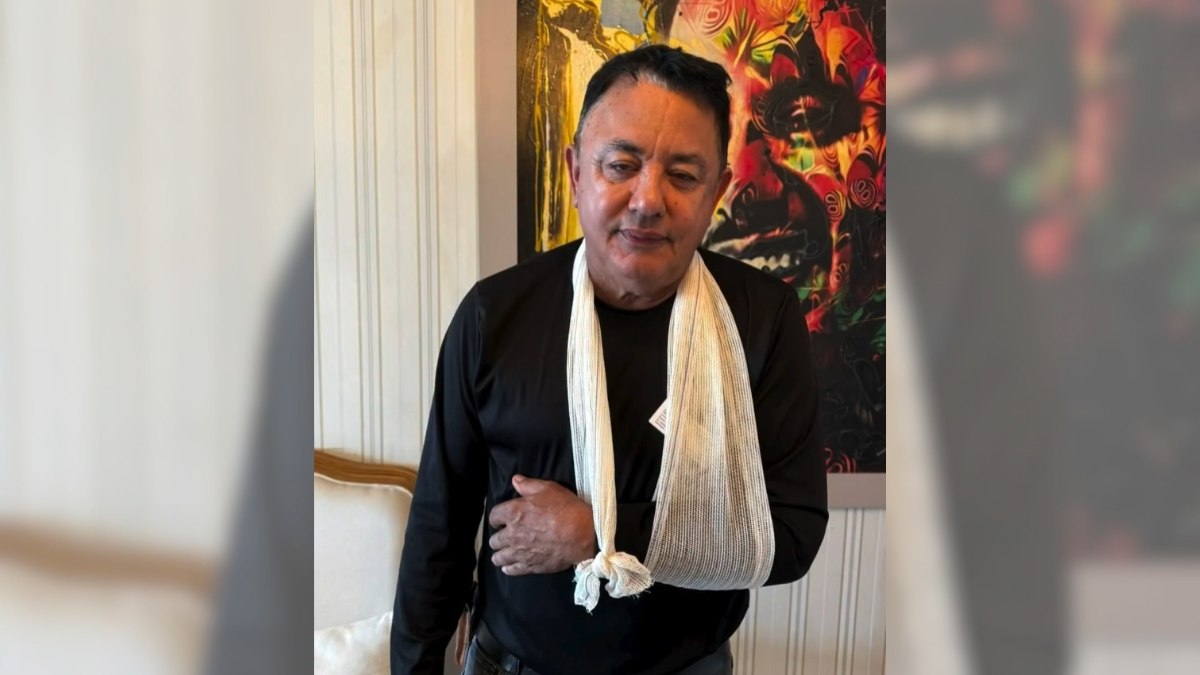 Pai de Cristiano Araújo é atropelado pela própria caminhonete