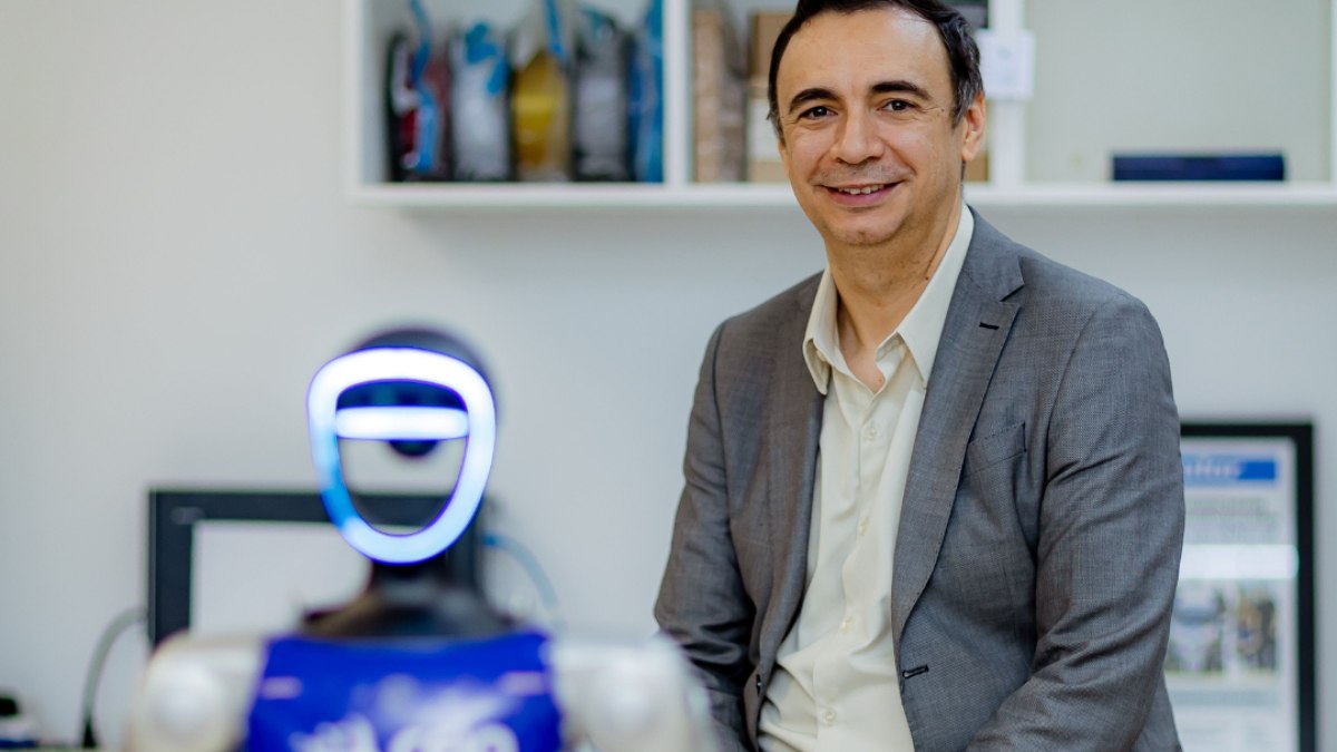 Professor da UFG é apontado como autoridade máxima em IA