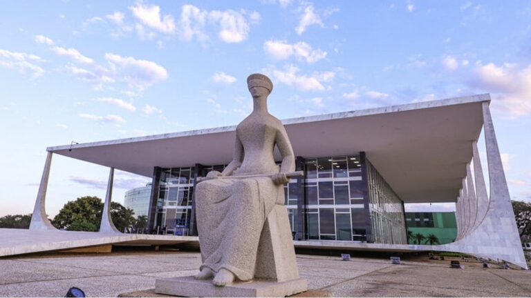 Caça às bruxas? Na dúvida, o STF (e você) que se cuide
