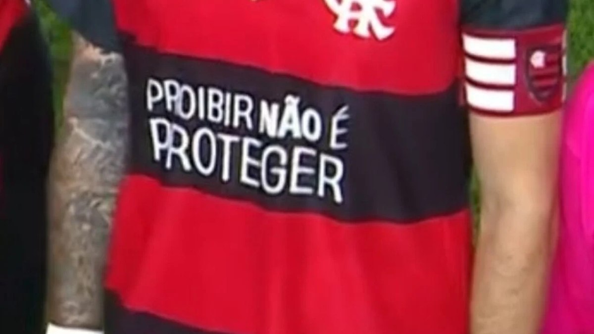 ‘Clubes podem virar empresas’, cobra Lula em discurso sobre bets