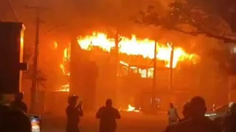 Incêndio atinge prédio da UFPE pela 3ª vez em uma semana